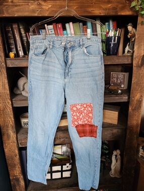 American Eagle Light Wash Patchwork Jeans with Red Fabric Patches